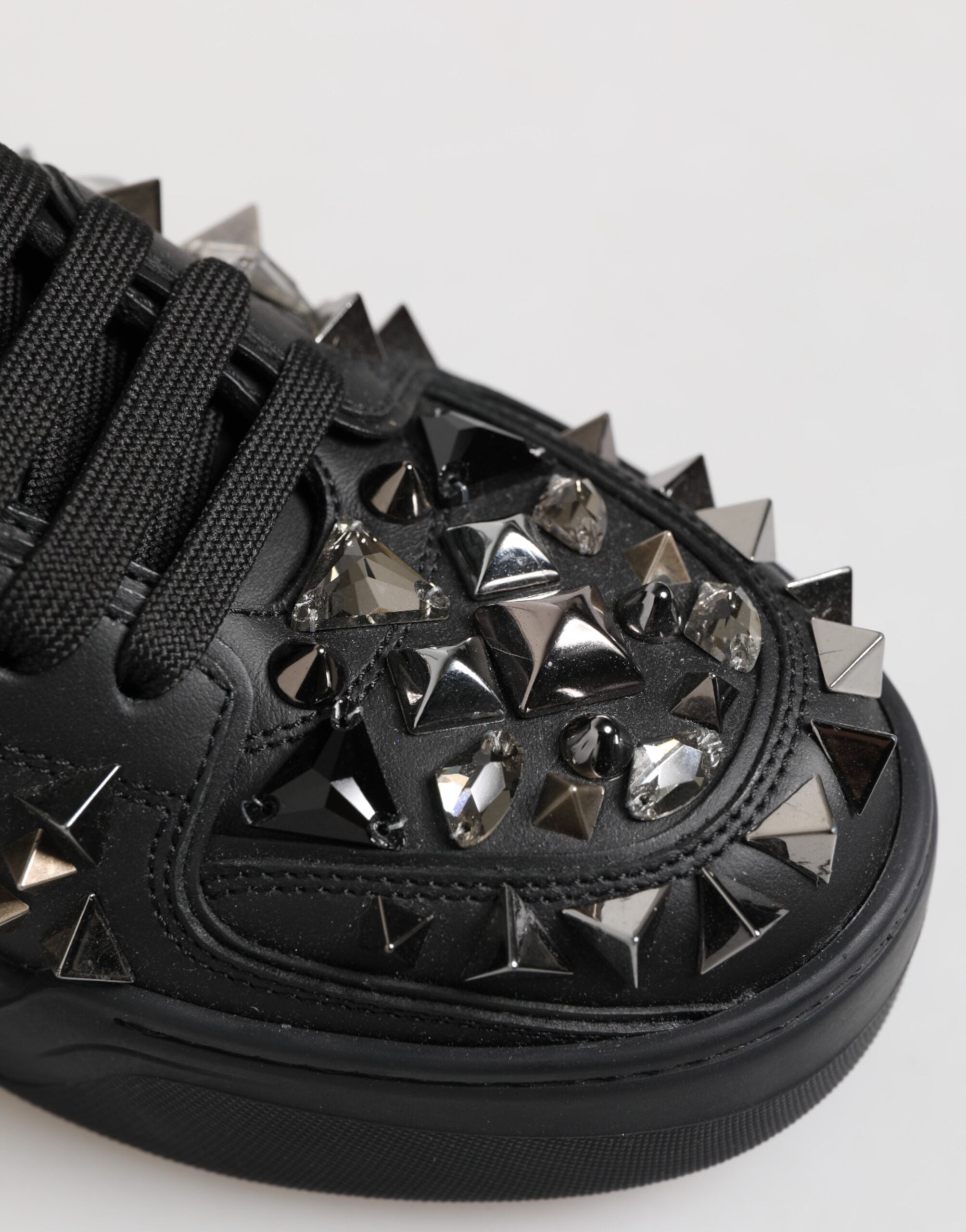 Dolce & Gabbana Schwarze Leder Nieten Low Top Sneakers Schuhe