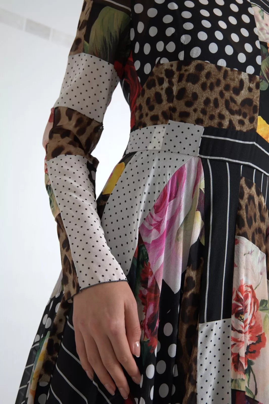 Dolce & Gabbana Multicolor Patchwork-Kleid mit Leopardenmuster