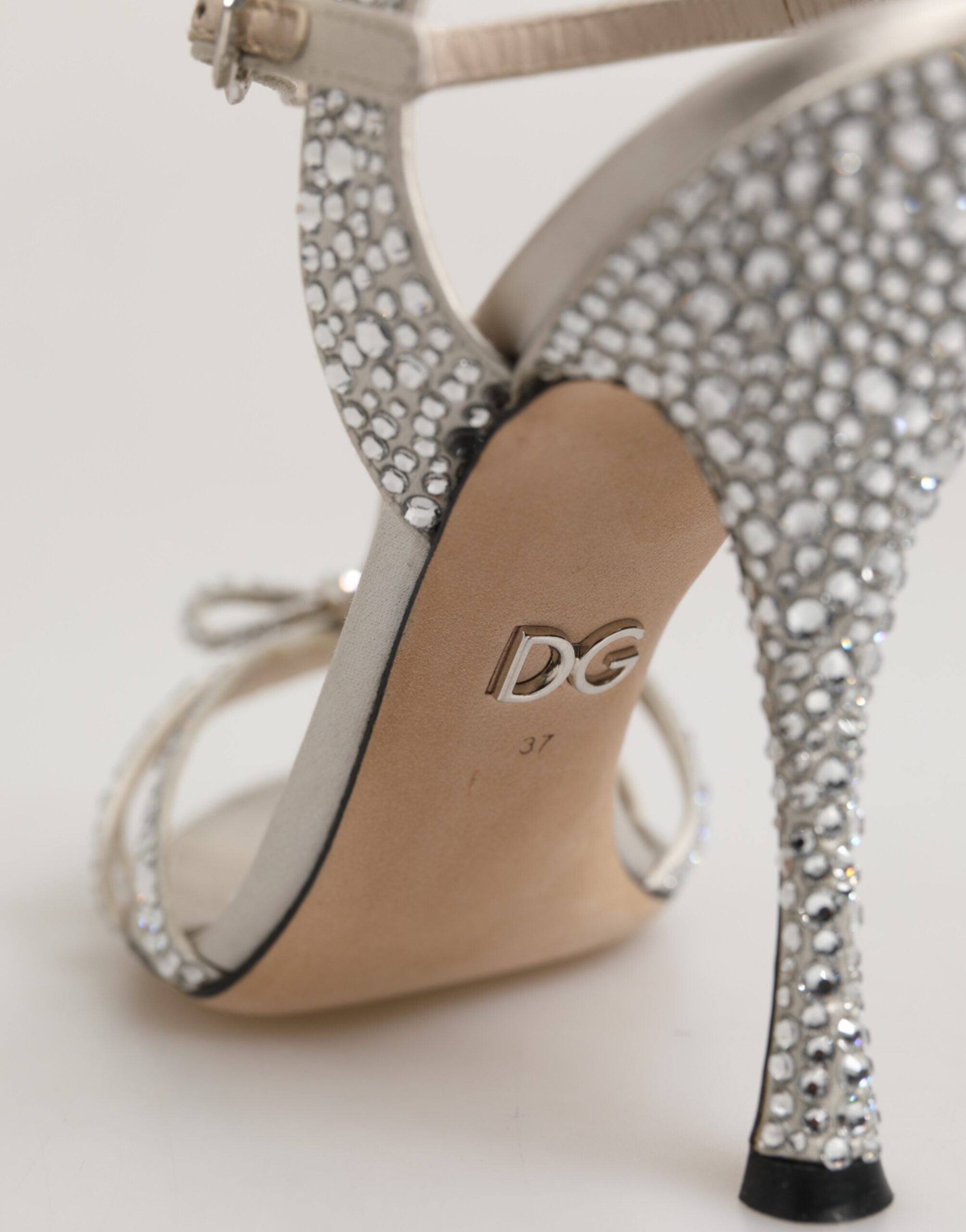 Dolce & Gabbana Silberne Strass-Sandaletten mit Knöchelriemen