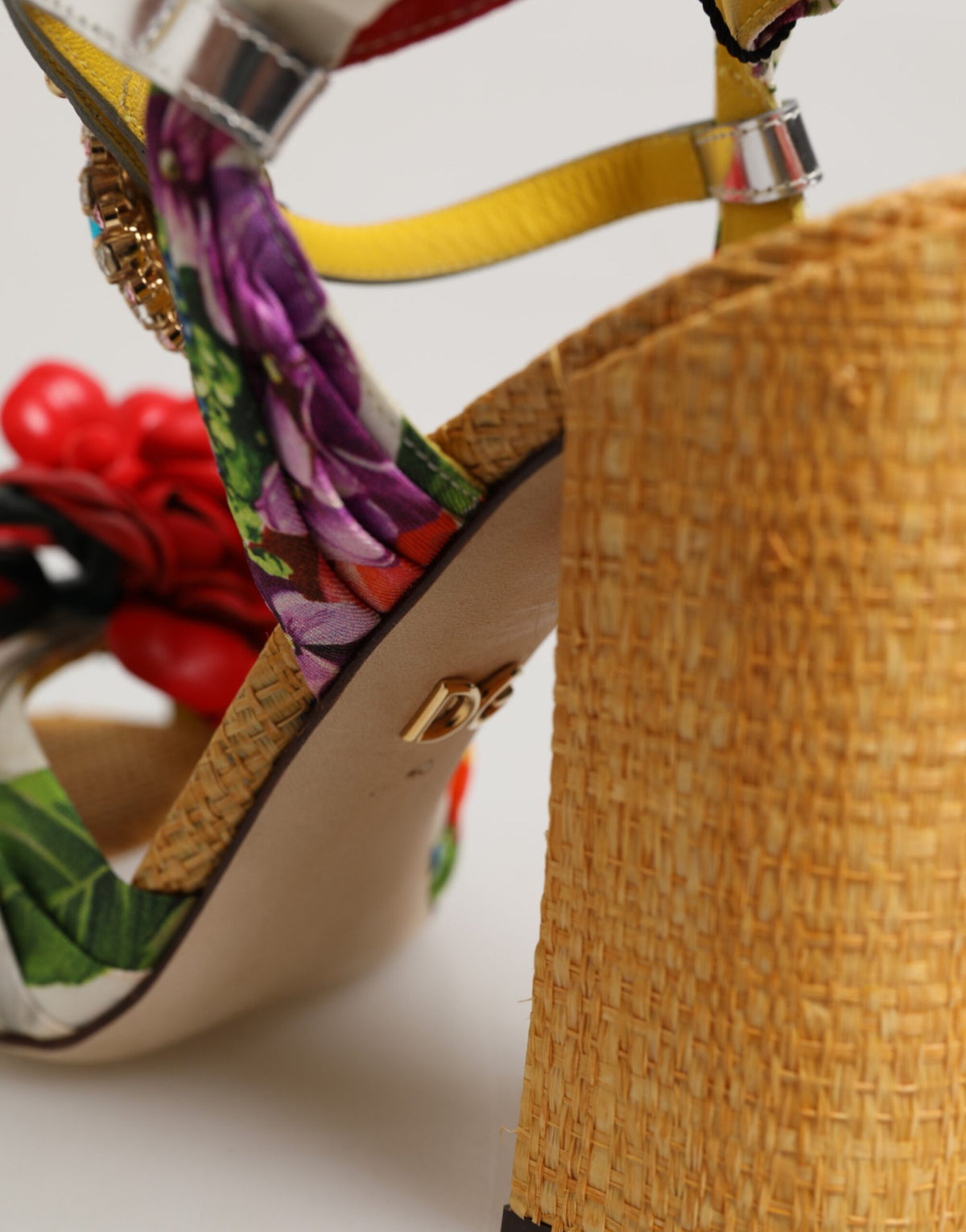Dolce & Gabbana Sandalen mit floralem Kristallbesatz in Multicolor