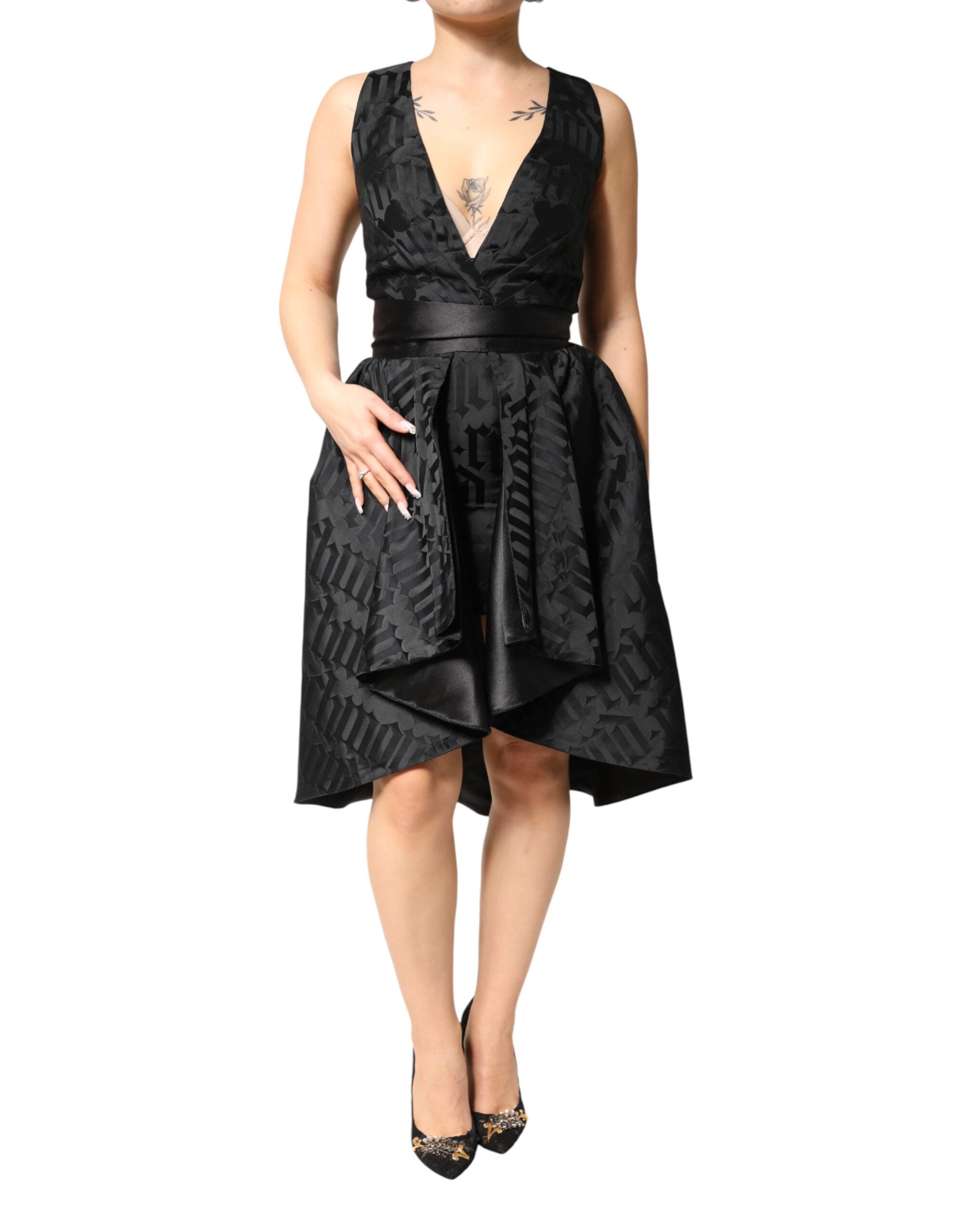 John Richmond Schwarzes Jacquard-Kleid mit tiefem V-Ausschnitt und Spaghettiträgern, zweiteilig